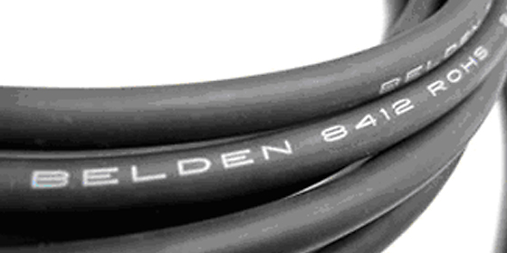 電源コード・スピーカーケーブル